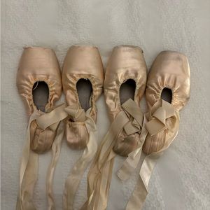Pointe shoes